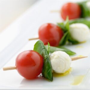 brochetas caprese