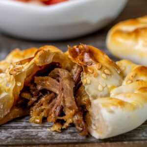 Empanaditas Mechada Queso (20u)