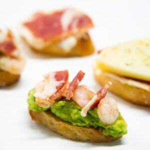 Crostinis Guacamole Jamón Serrano (20u)